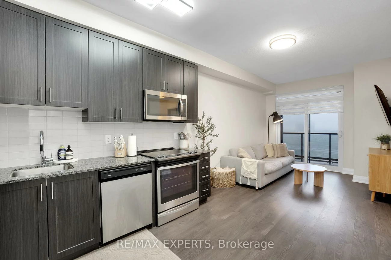 3700, Highway 7, Vaughan Corporate Centre, Vaughan