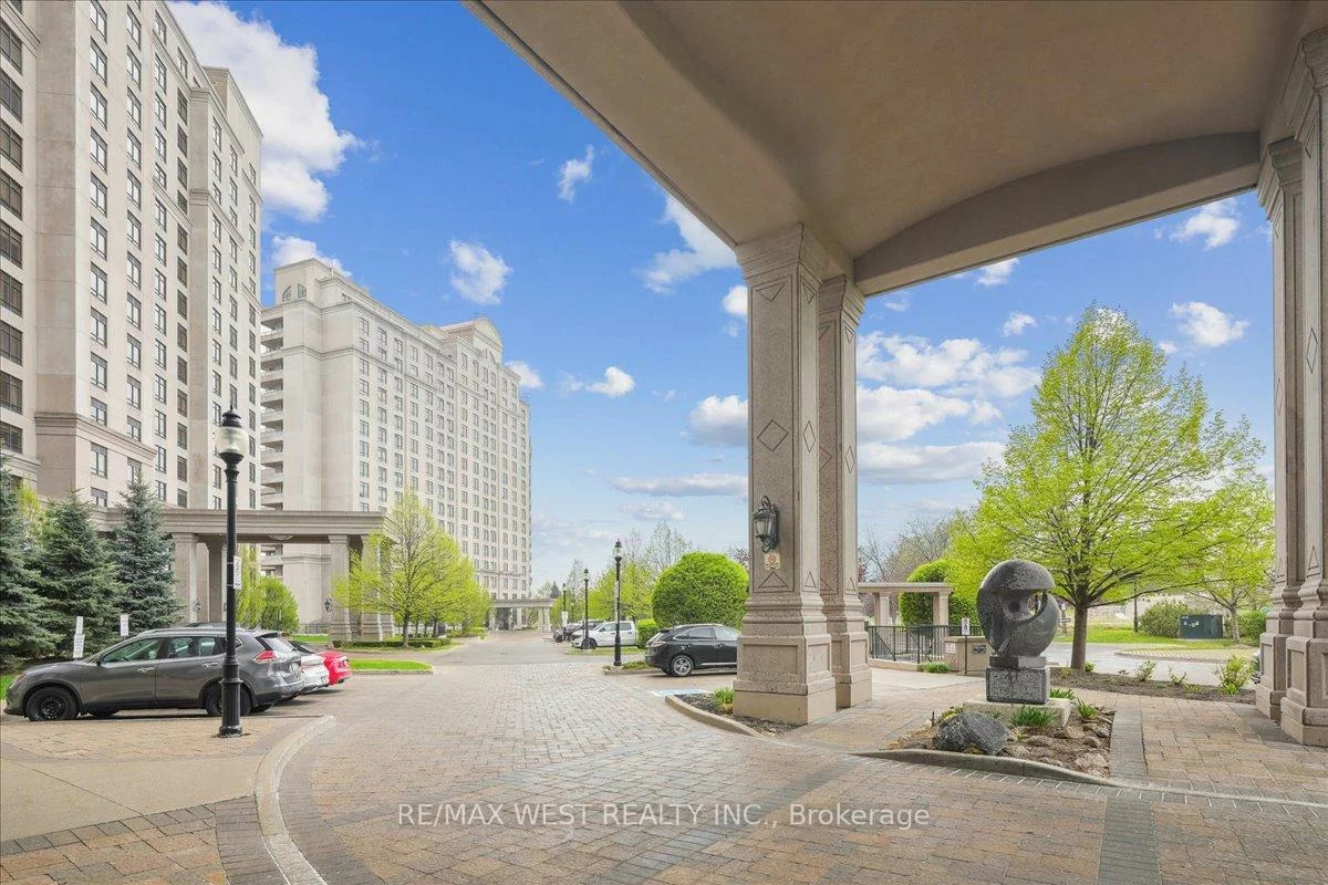 9255, Jane, Maple, Vaughan