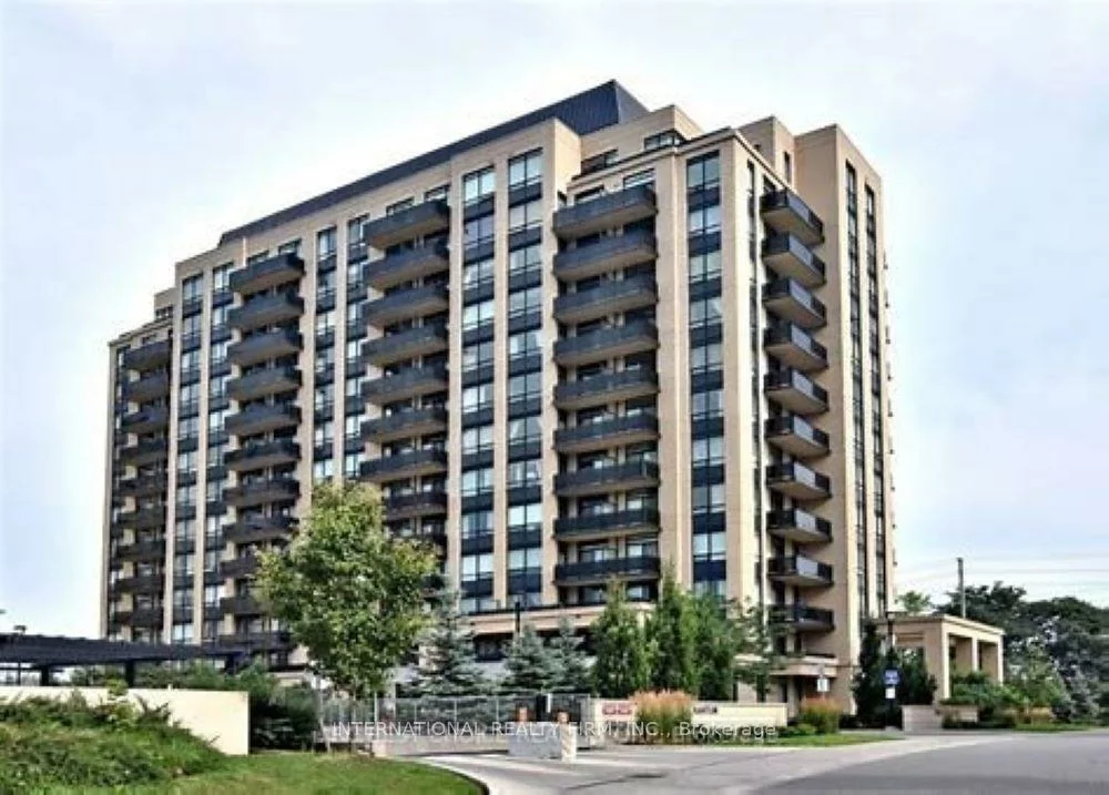 520, Steeles, Crestwood-Springfarm-Yorkhill, Vaughan