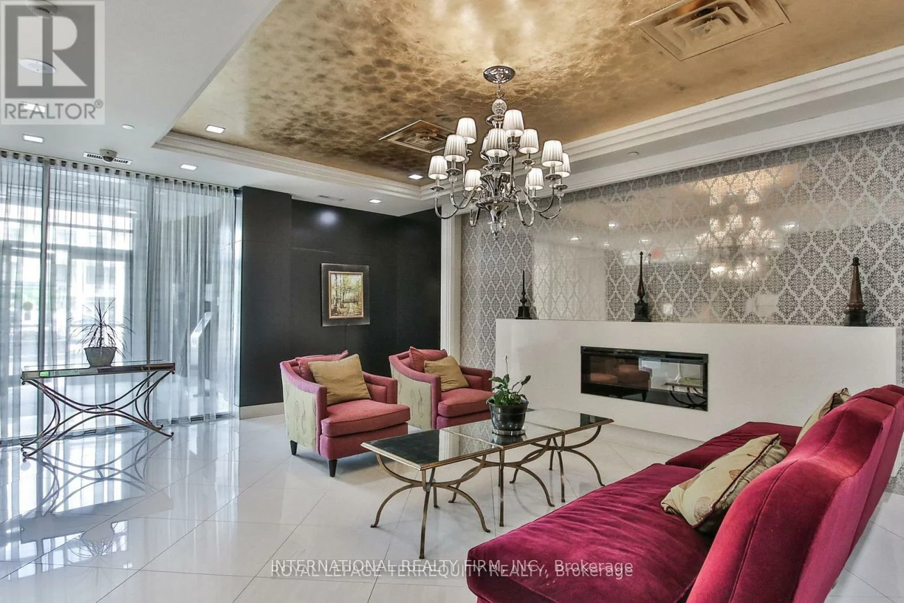 520, Steeles, Crestwood-Springfarm-Yorkhill, Vaughan