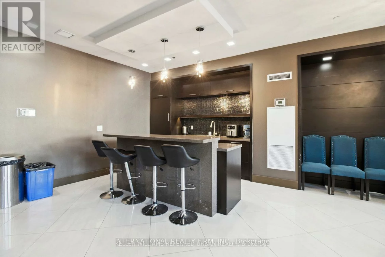 520, Steeles, Crestwood-Springfarm-Yorkhill, Vaughan