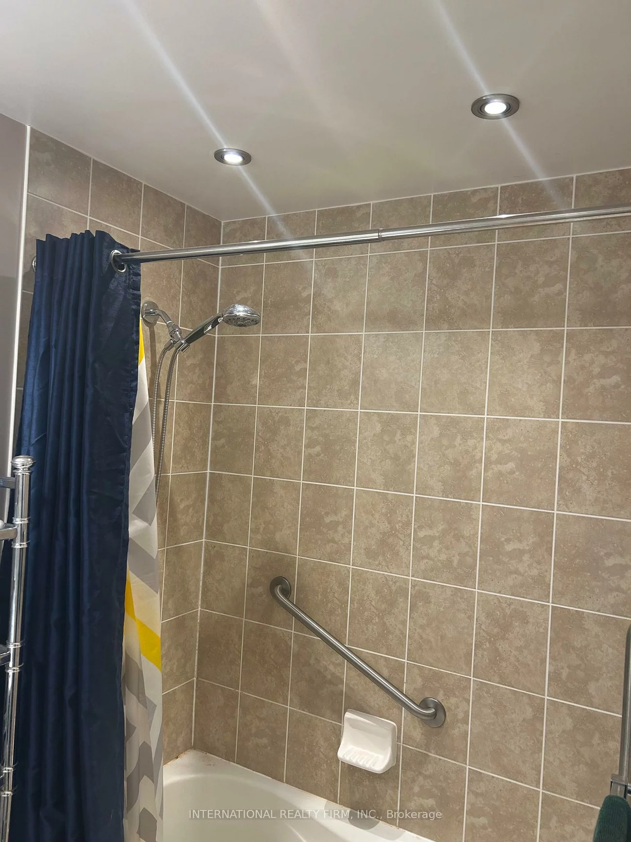 520, Steeles, Crestwood-Springfarm-Yorkhill, Vaughan