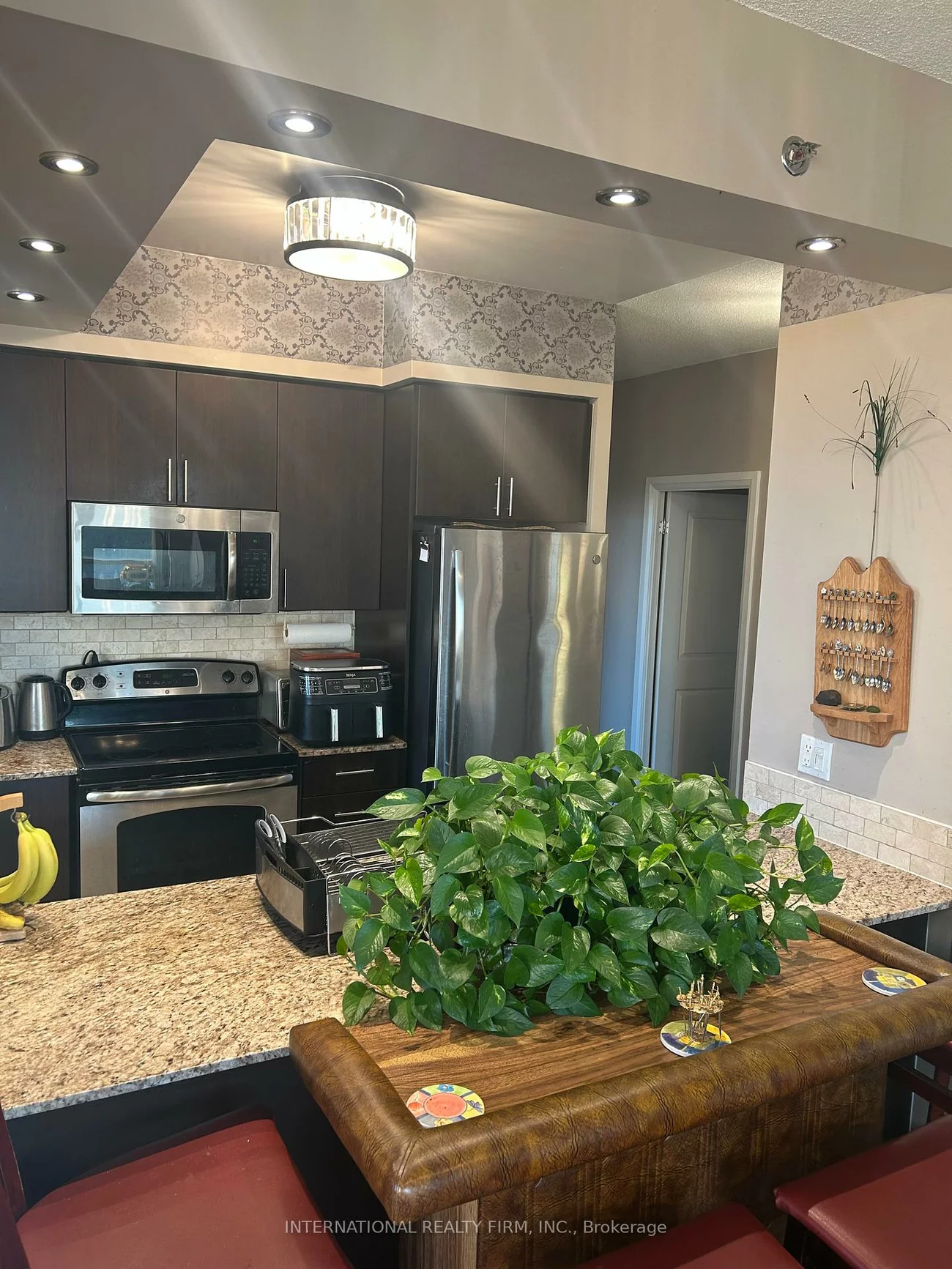520, Steeles, Crestwood-Springfarm-Yorkhill, Vaughan