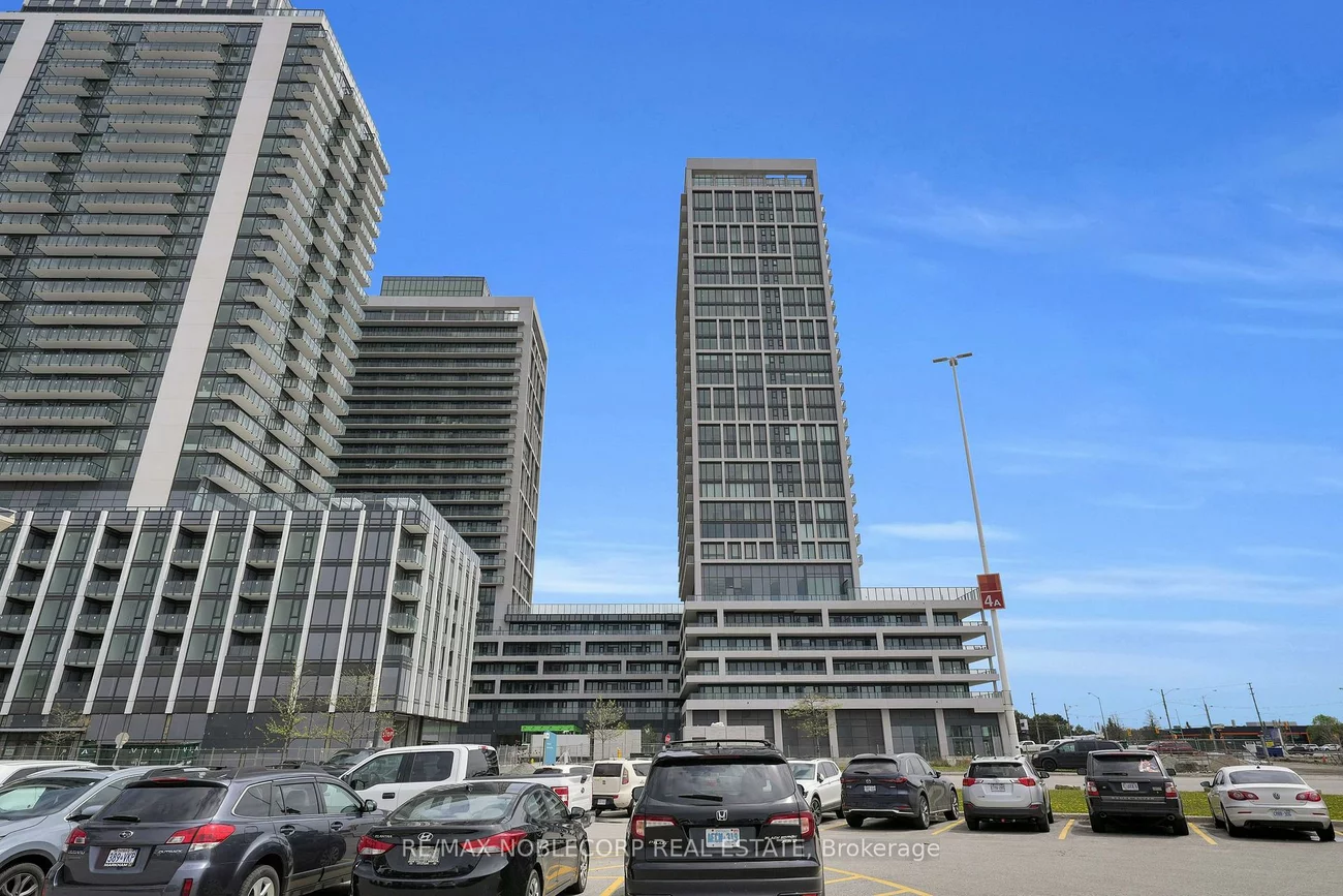 8960, Jane, Vellore Village, Vaughan
