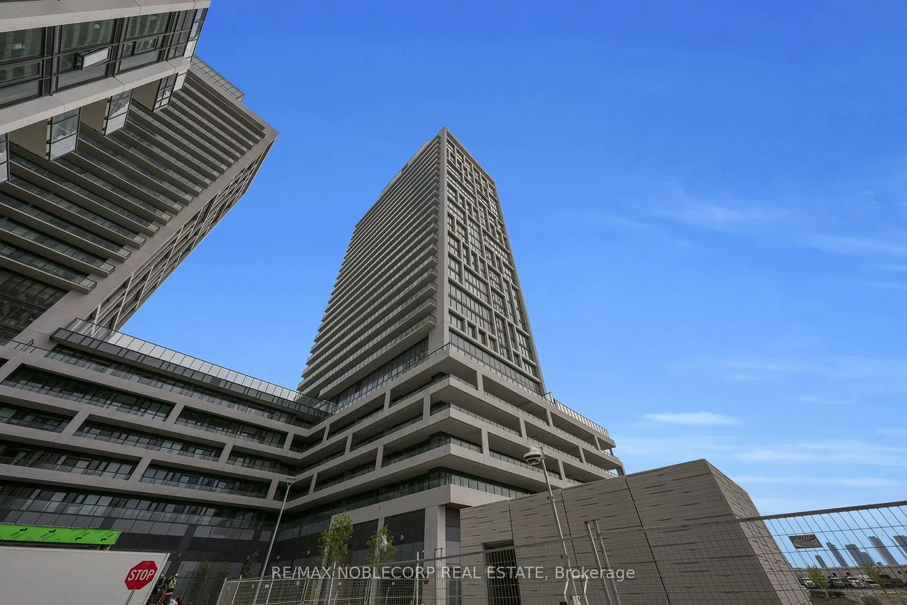 8960, Jane, Vellore Village, Vaughan