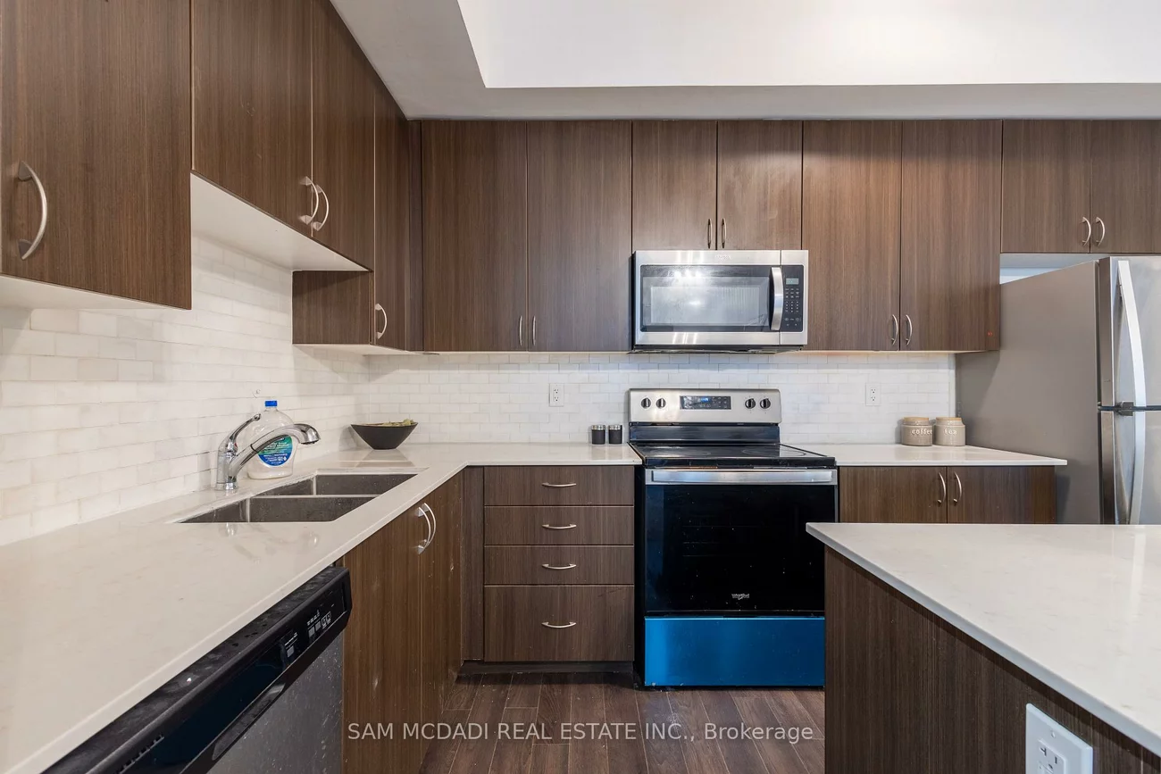 26, Coles, Vaughan Grove, Vaughan