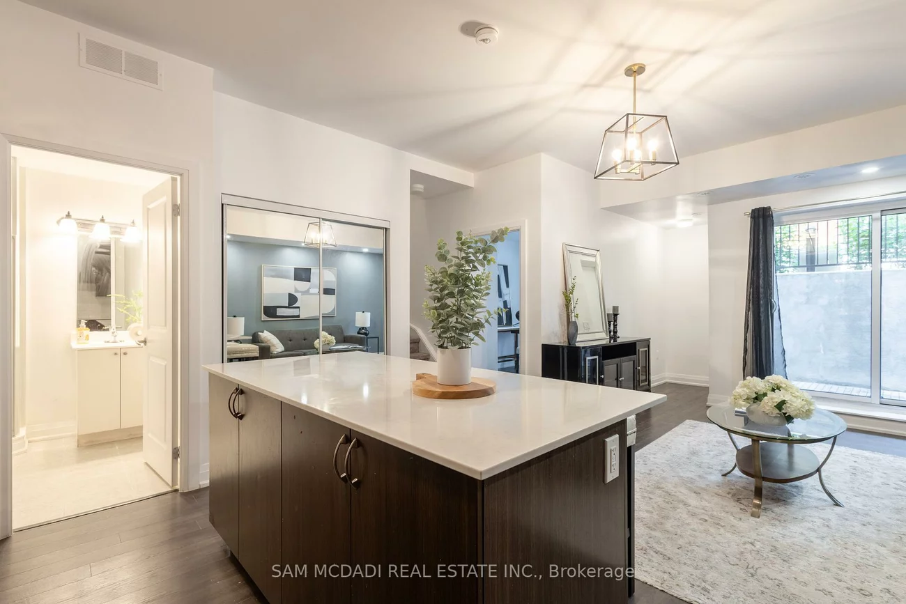 26, Coles, Vaughan Grove, Vaughan