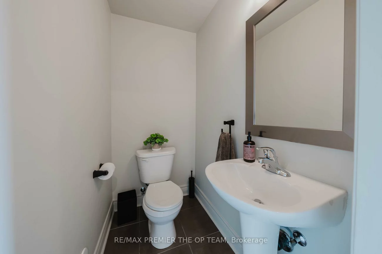 8347, Kipling, West Woodbridge, Vaughan