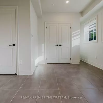 8347, Kipling, West Woodbridge, Vaughan