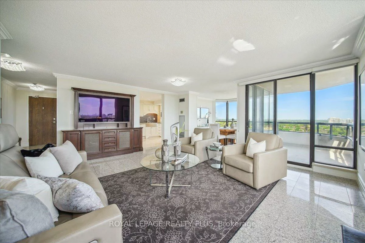 7440, Bathurst, Brownridge, Vaughan