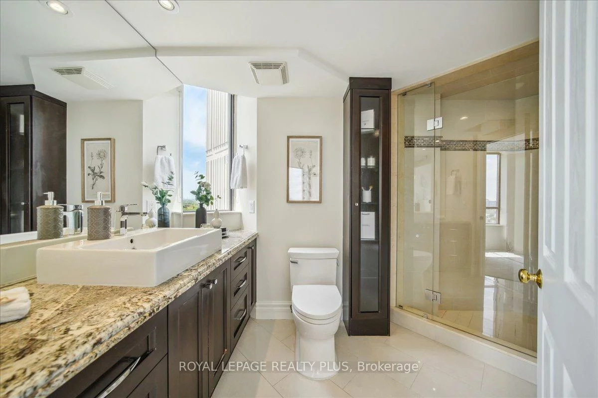 7440, Bathurst, Brownridge, Vaughan