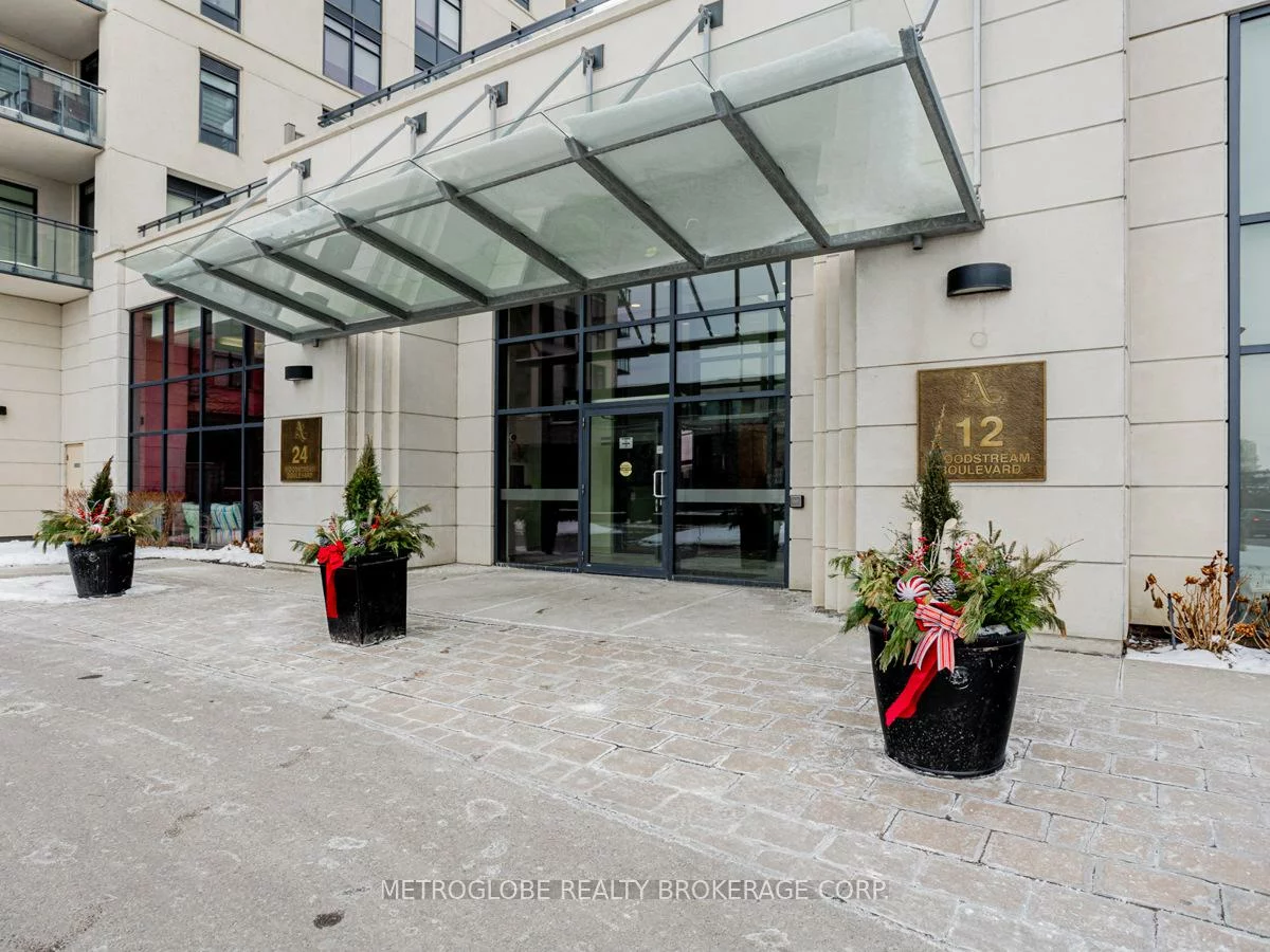 12, Woodstream, Vaughan Grove, Vaughan