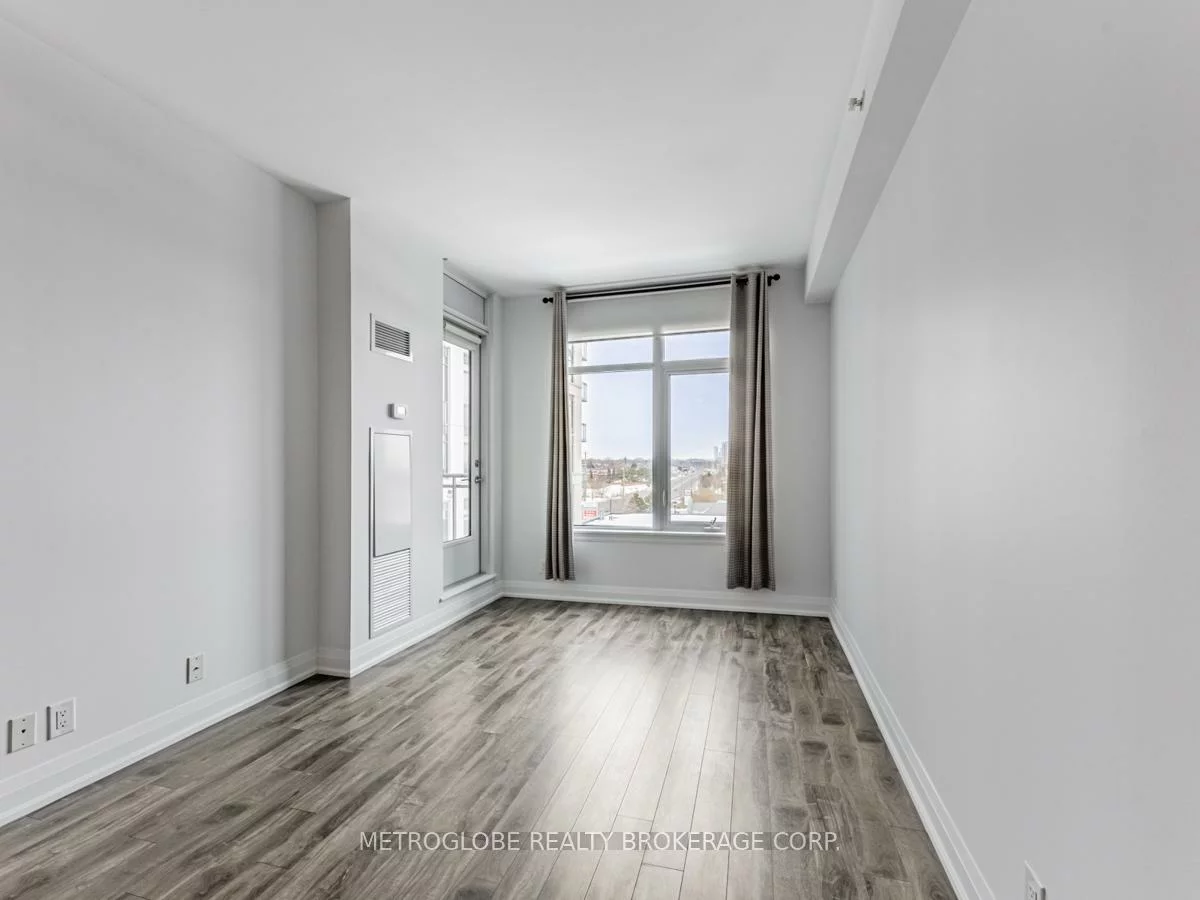 12, Woodstream, Vaughan Grove, Vaughan