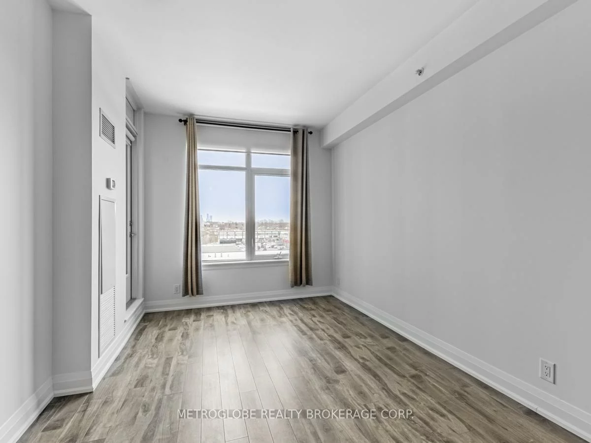 12, Woodstream, Vaughan Grove, Vaughan
