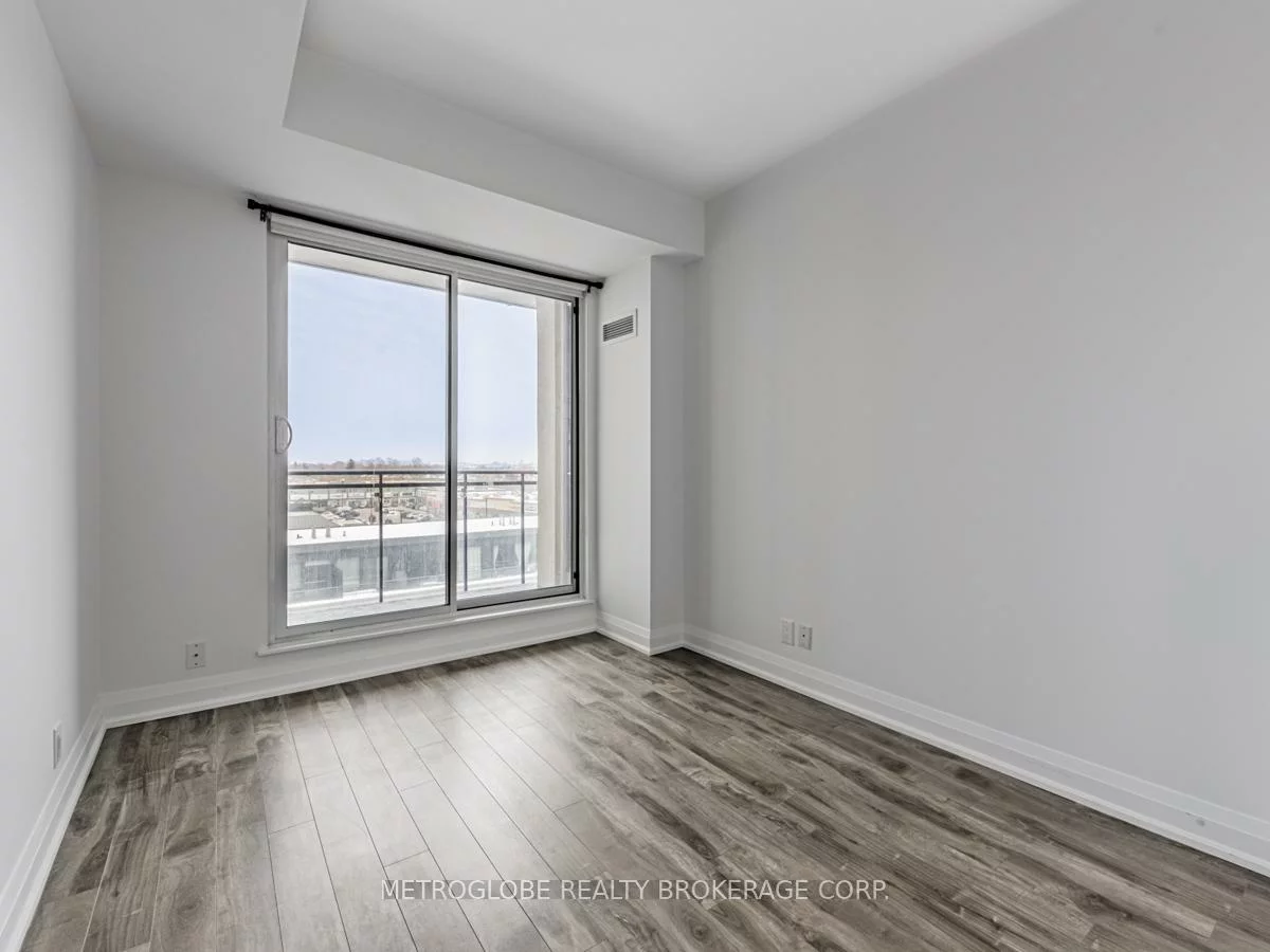 12, Woodstream, Vaughan Grove, Vaughan