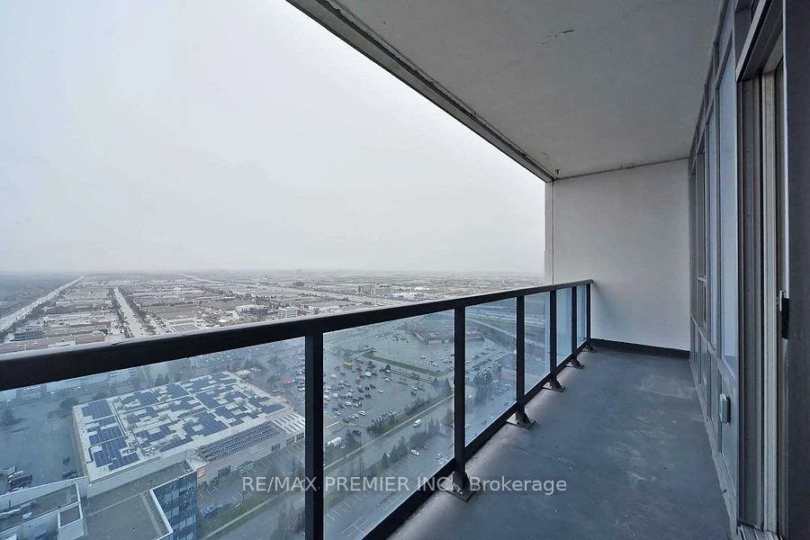3600, Highway 7, Vaughan Corporate Centre, Vaughan