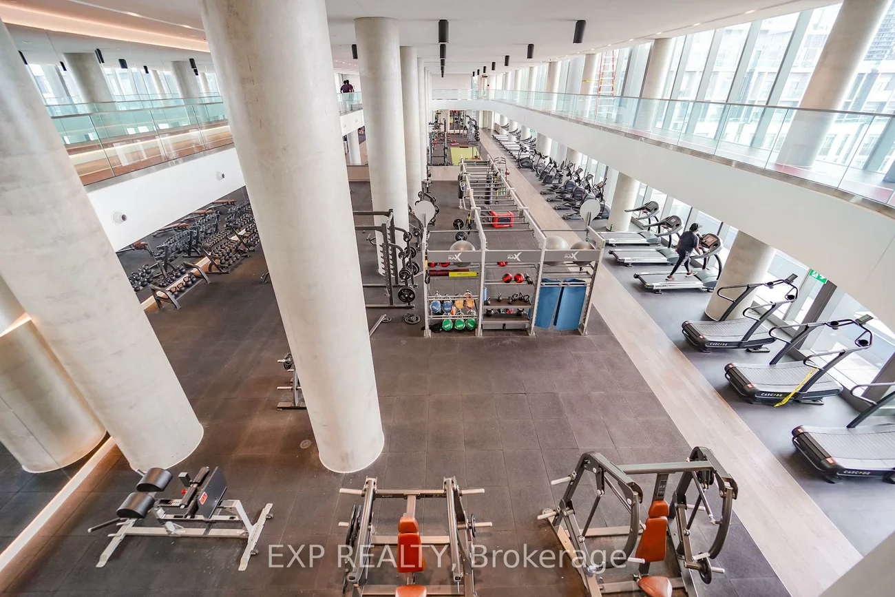 1000, Portage, Vaughan Corporate Centre, Vaughan