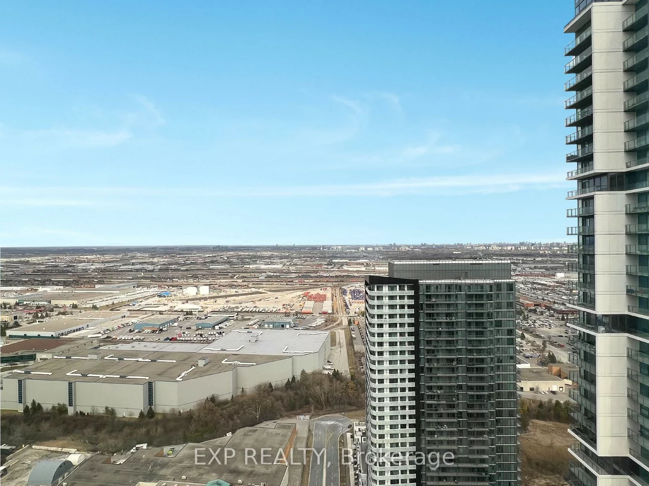 1000, Portage, Vaughan Corporate Centre, Vaughan