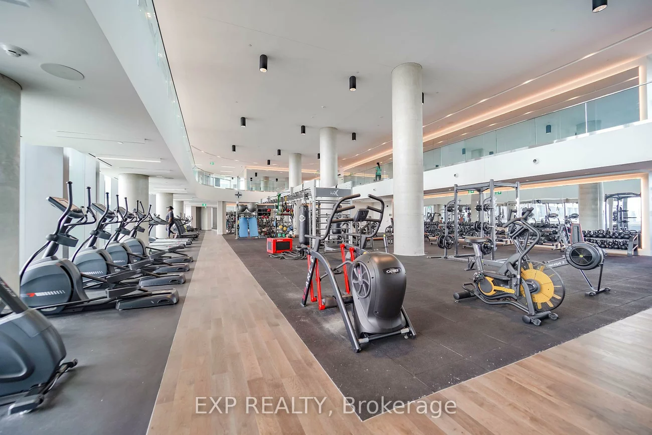 1000, Portage, Vaughan Corporate Centre, Vaughan
