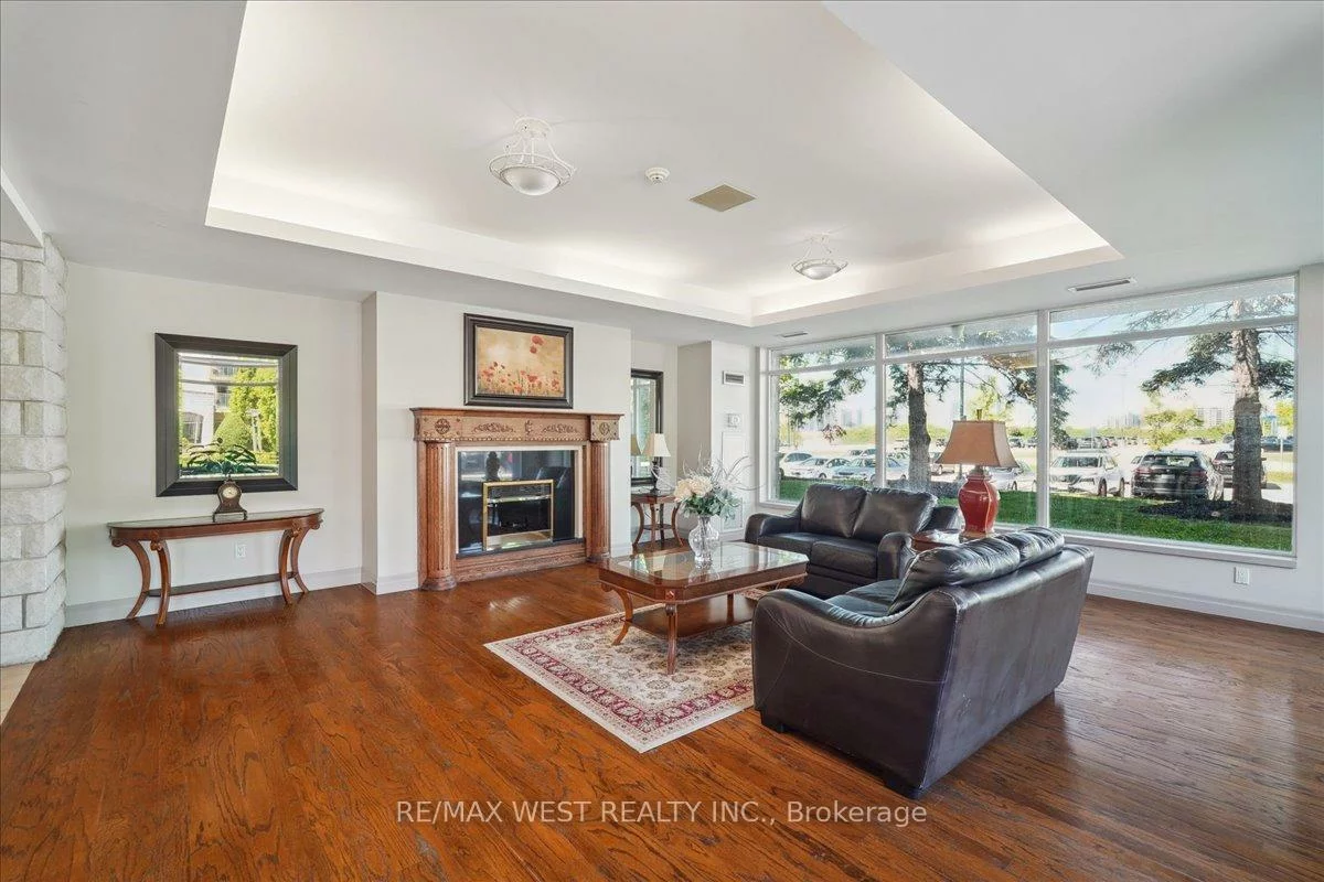 2502, Rutherford, Maple, Vaughan