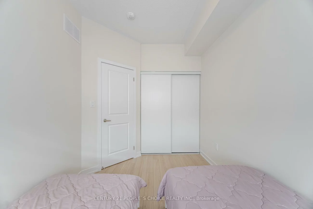 7, Chiffon, Steeles West Industrial, Vaughan
