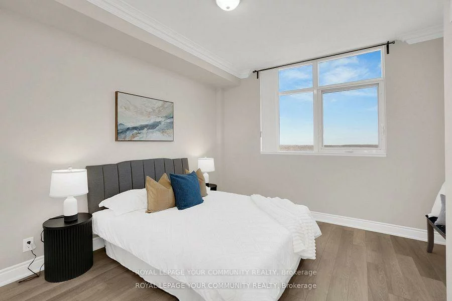 9225, Jane, Maple, Vaughan