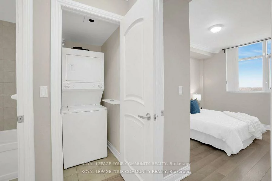 9225, Jane, Maple, Vaughan