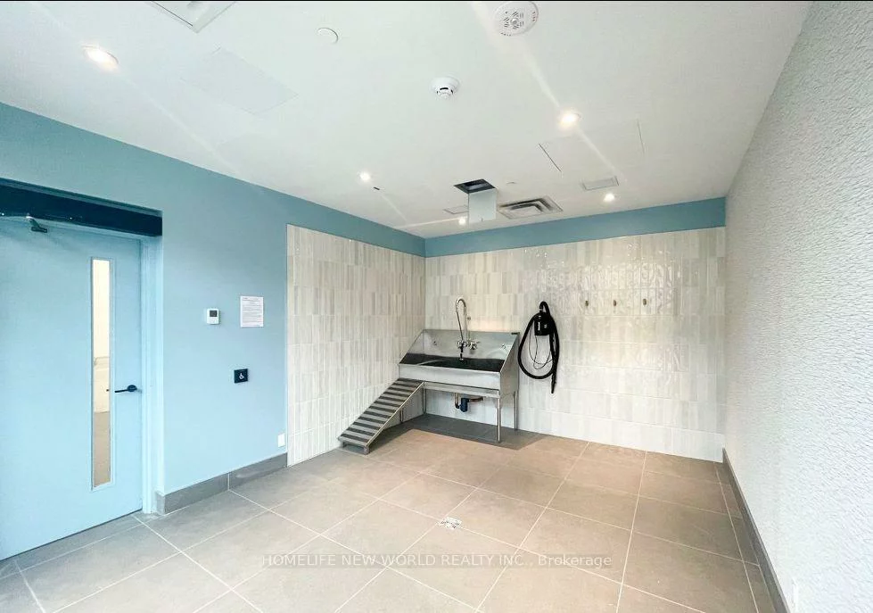 7950, Bathurst, Beverley Glen, Vaughan