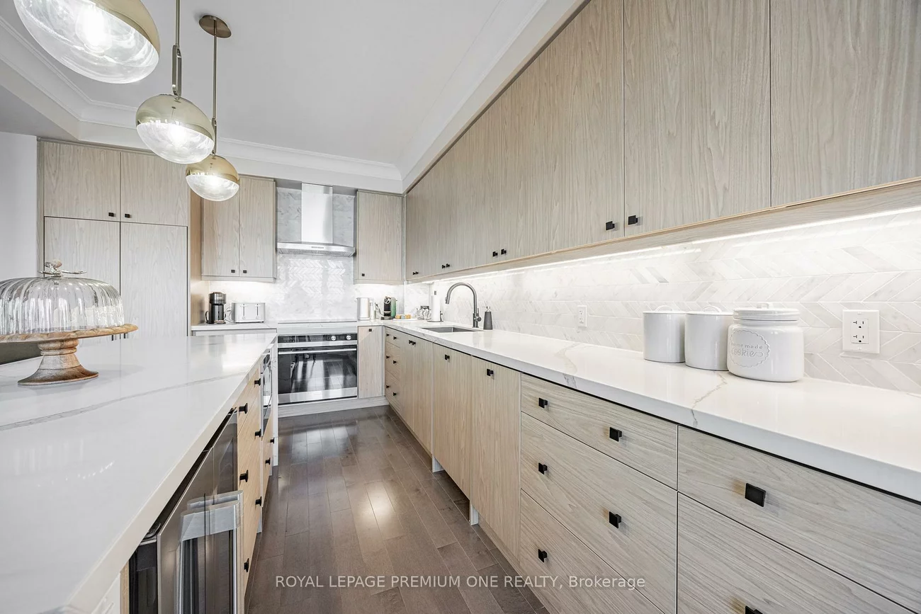 9085, Jane, Maple, Vaughan