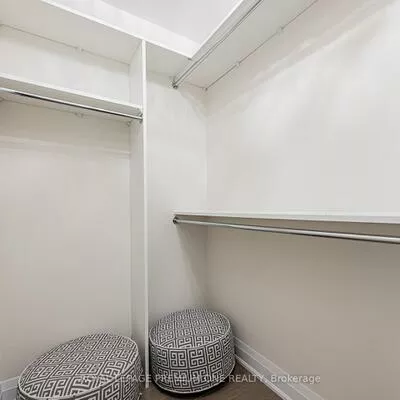 9085, Jane, Maple, Vaughan