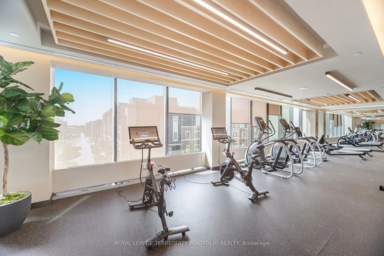 10, Honeycrisp, Vaughan Corporate Centre, Vaughan
