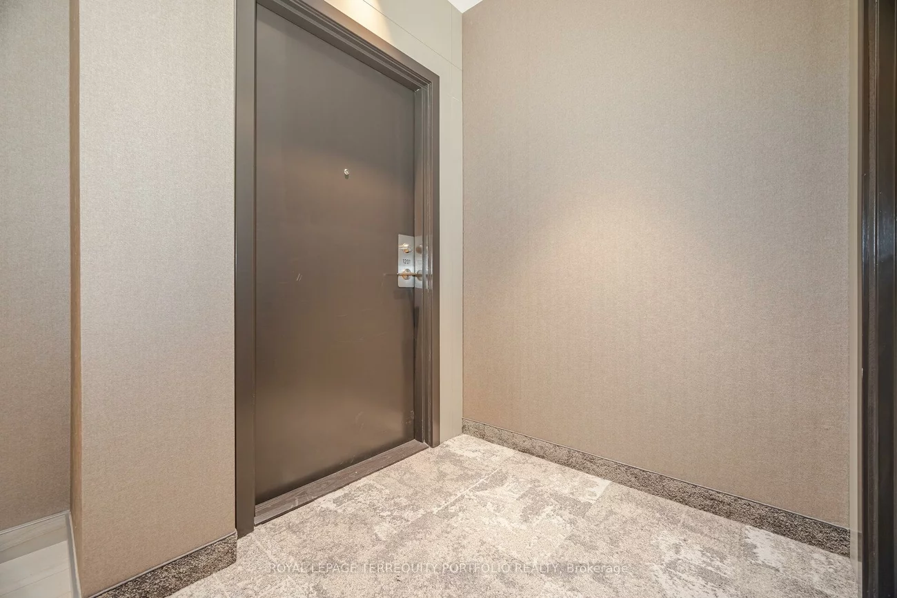 10, Honeycrisp, Vaughan Corporate Centre, Vaughan