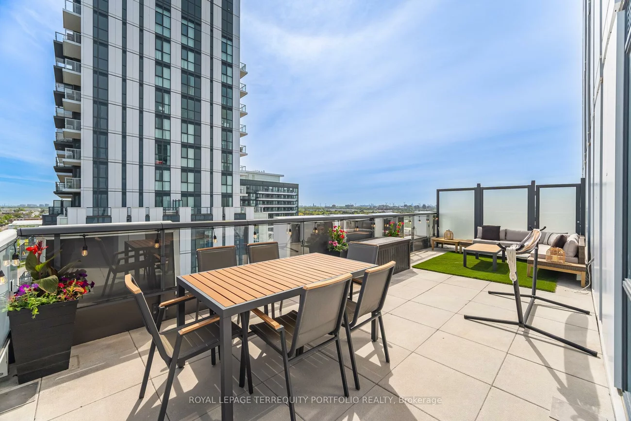 10, Honeycrisp, Vaughan Corporate Centre, Vaughan