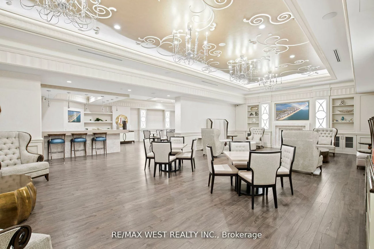 9075, Jane, Concord, Vaughan