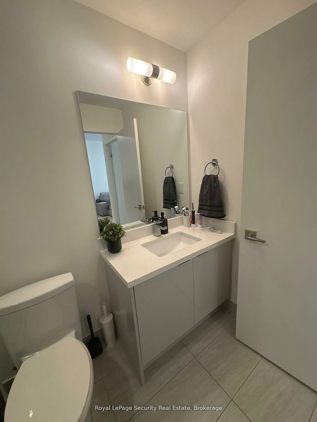 2916, Highway 7, Concord, Vaughan