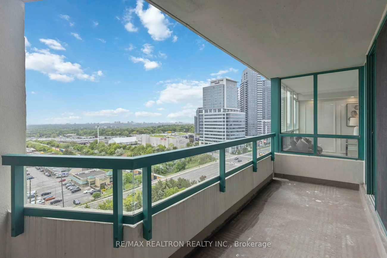 7250, Yonge, Crestwood-Springfarm-Yorkhill, Vaughan