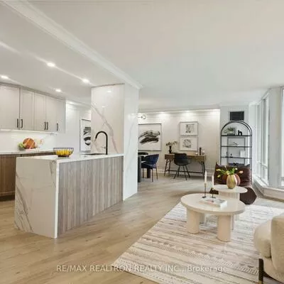 7250, Yonge, Crestwood-Springfarm-Yorkhill, Vaughan