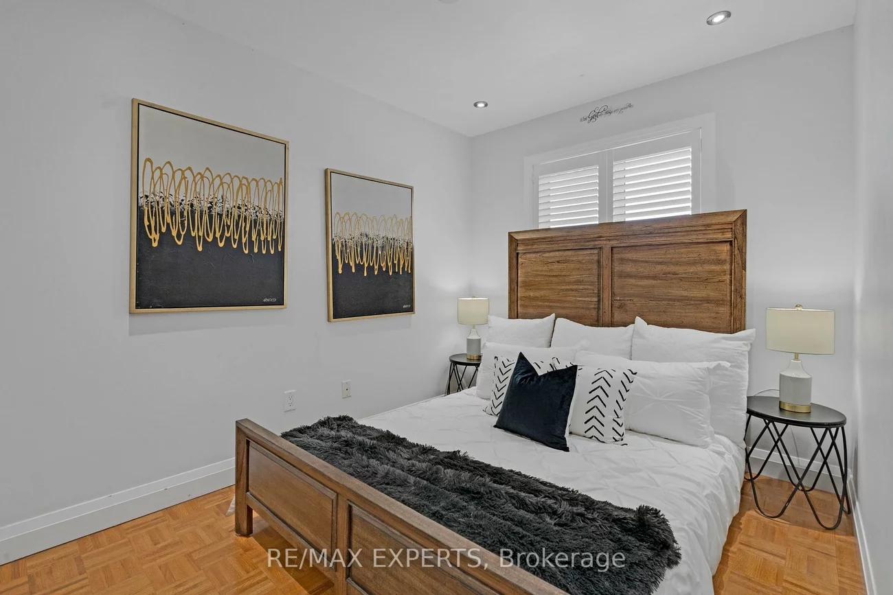 19, Foxchase, East Woodbridge, Vaughan
