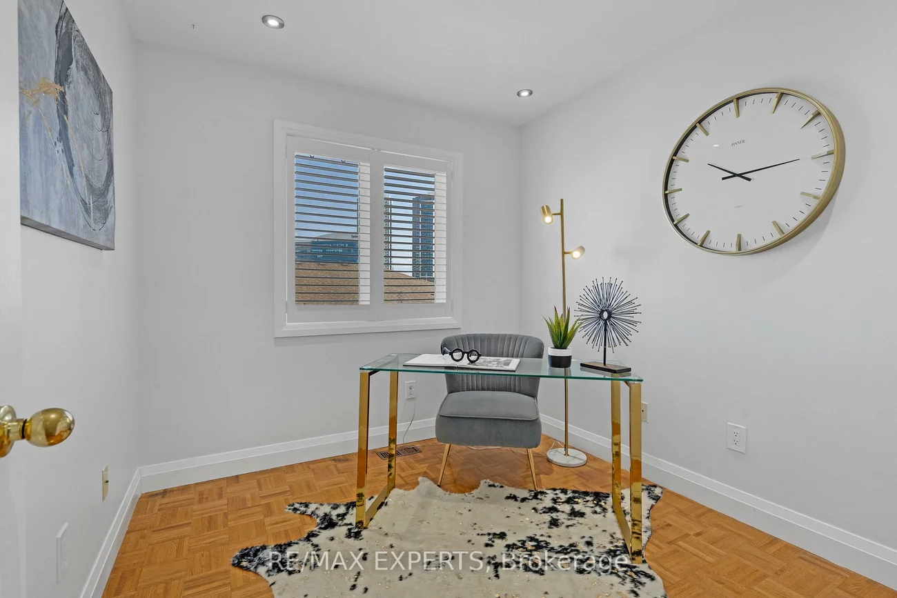 19, Foxchase, East Woodbridge, Vaughan