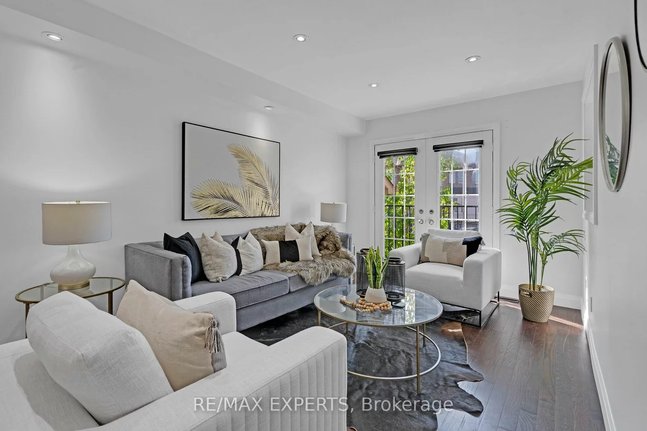 19, Foxchase, East Woodbridge, Vaughan