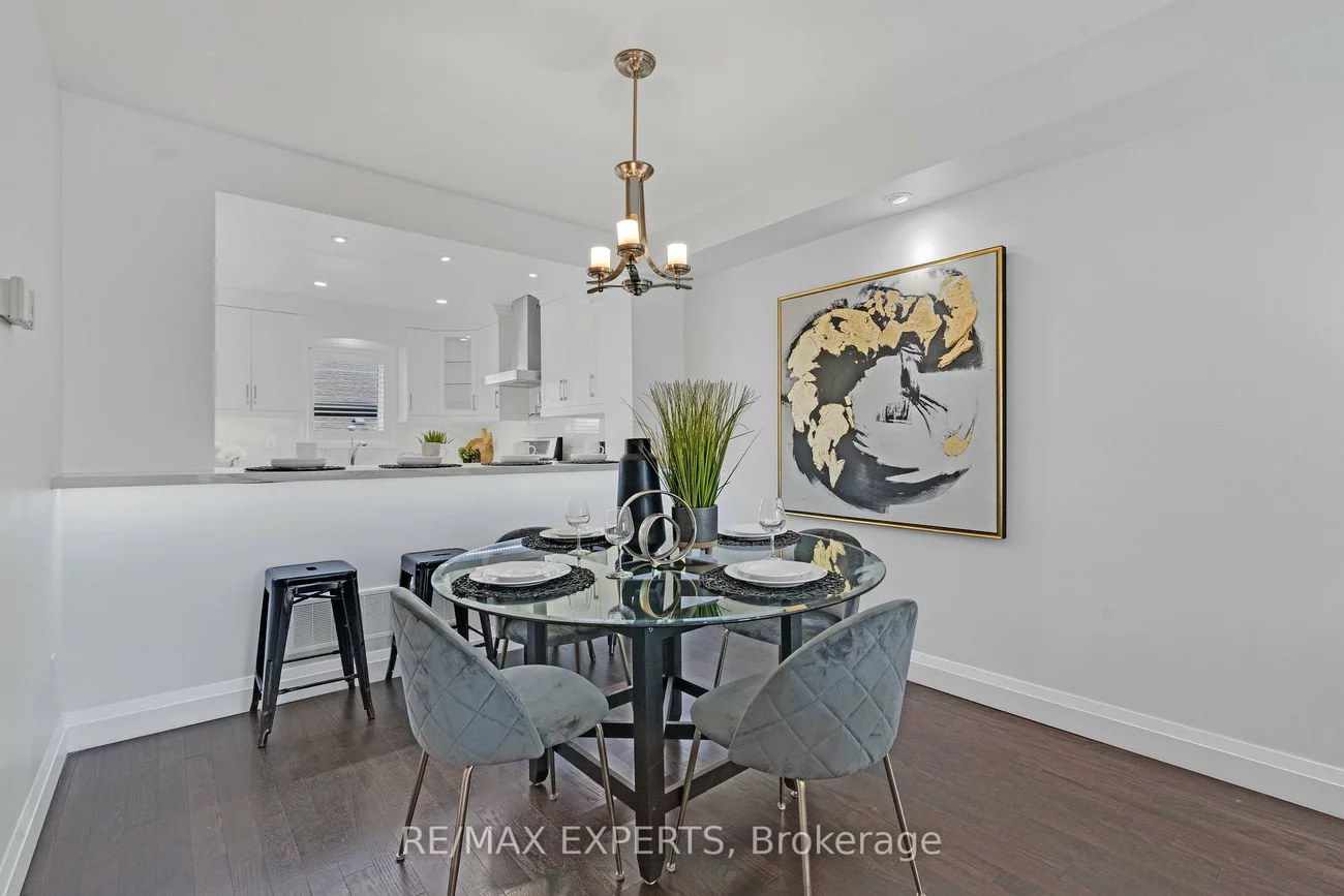 19, Foxchase, East Woodbridge, Vaughan