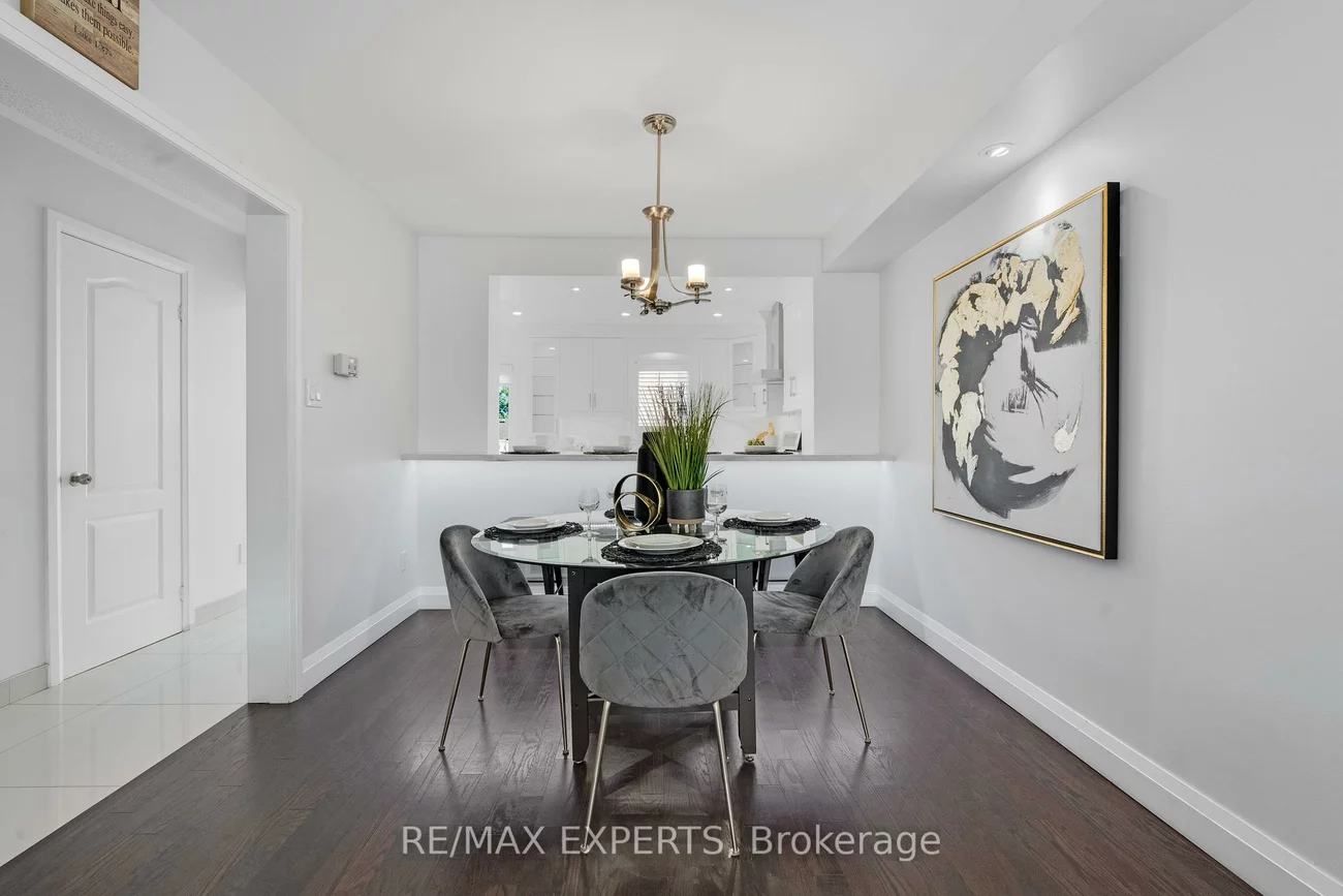 19, Foxchase, East Woodbridge, Vaughan