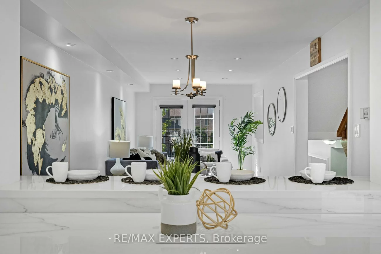 19, Foxchase, East Woodbridge, Vaughan