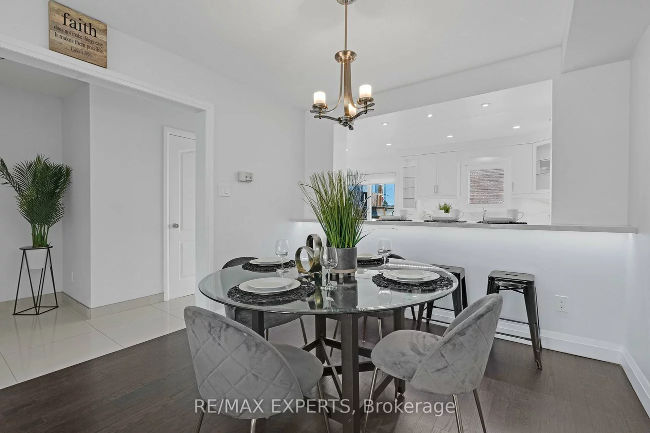 19, Foxchase, East Woodbridge, Vaughan