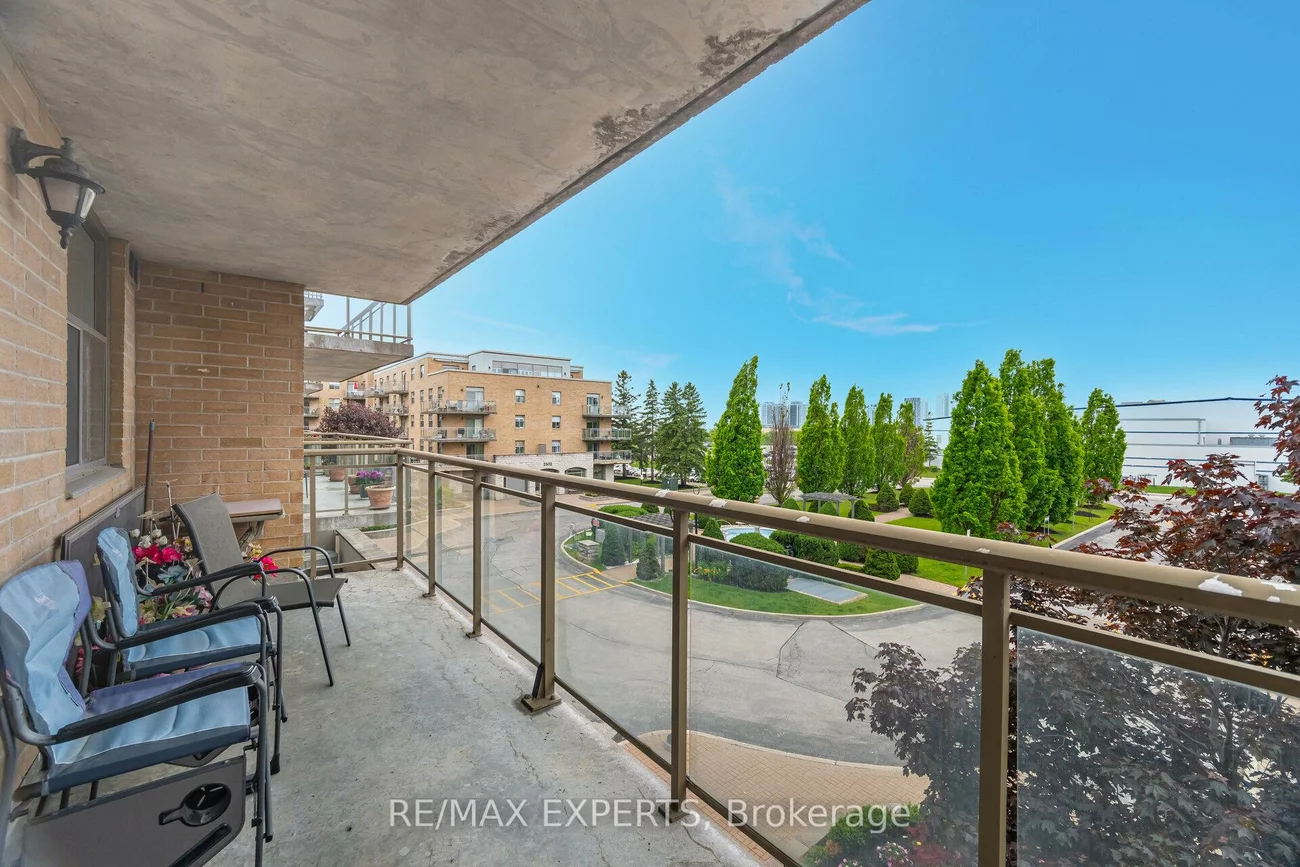 2504, Rutherford, Maple, Vaughan