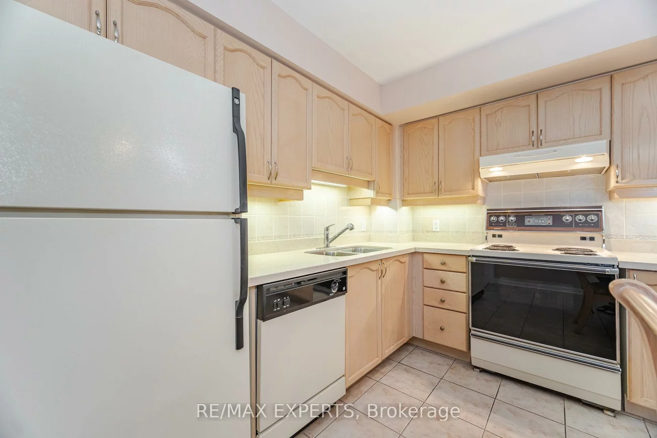 2504, Rutherford, Maple, Vaughan