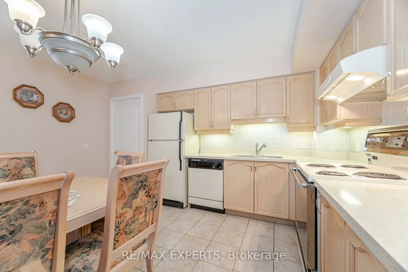 2504, Rutherford, Maple, Vaughan