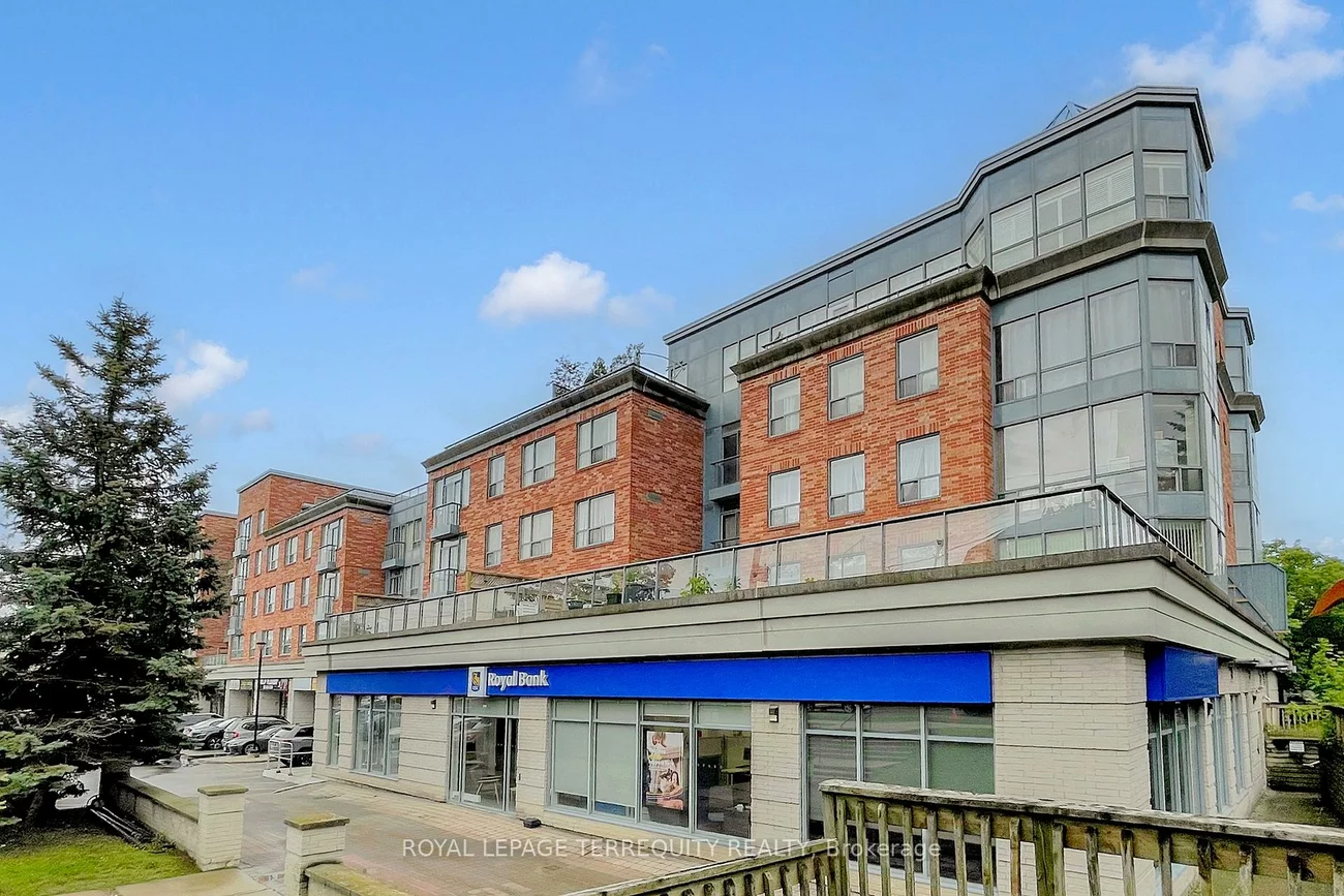 7398, Yonge, Crestwood-Springfarm-Yorkhill, Vaughan