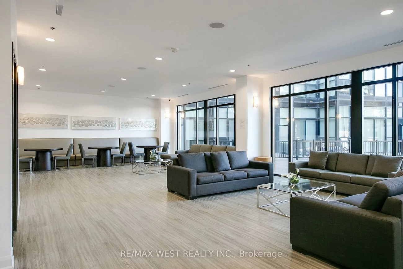 2910, Highway 7, Concord, Vaughan