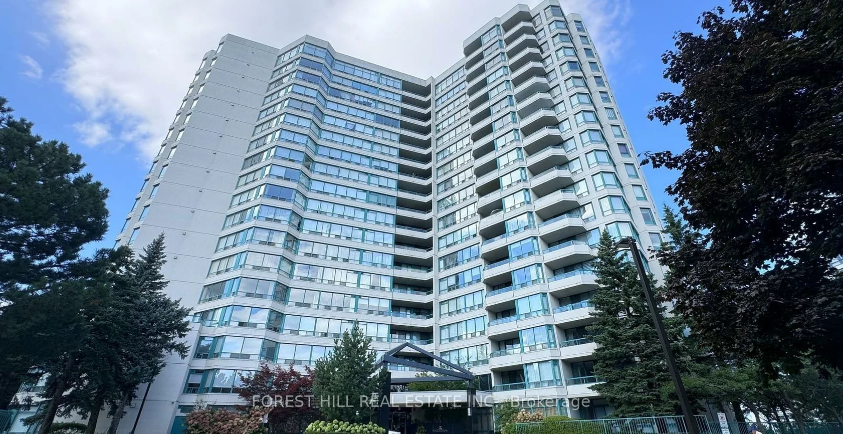 7250, Yonge, Crestwood-Springfarm-Yorkhill, Vaughan